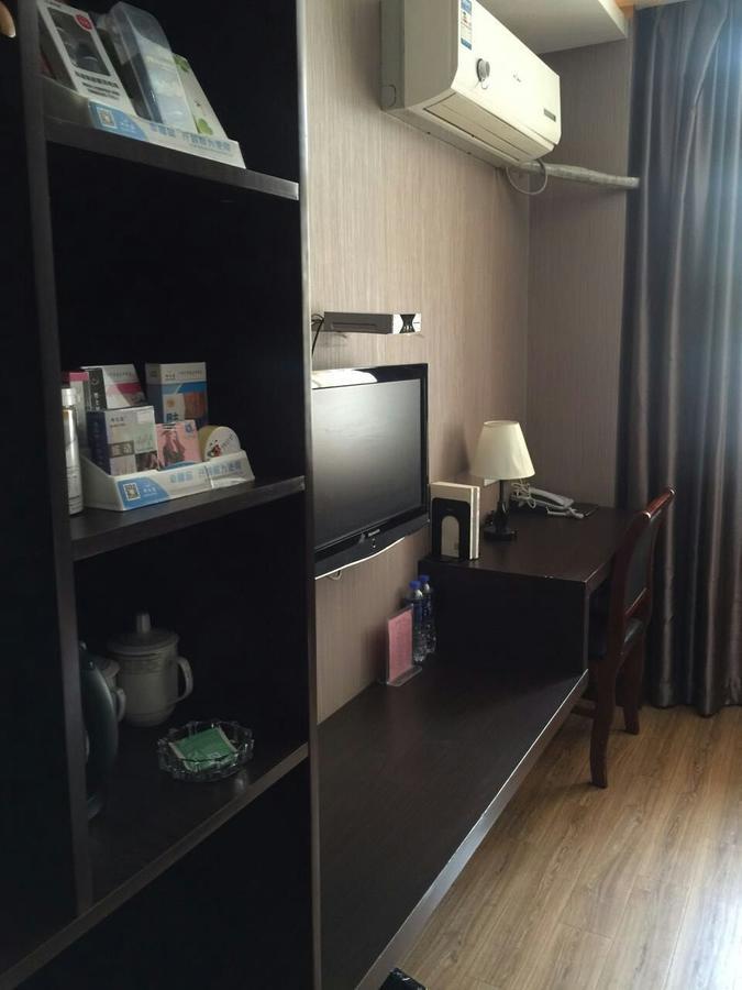 Rentai Business Hotel Shanghai
